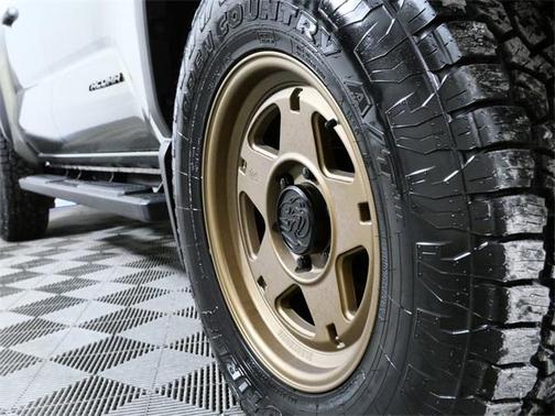 2025 Toyota Tacoma TRD Off Road