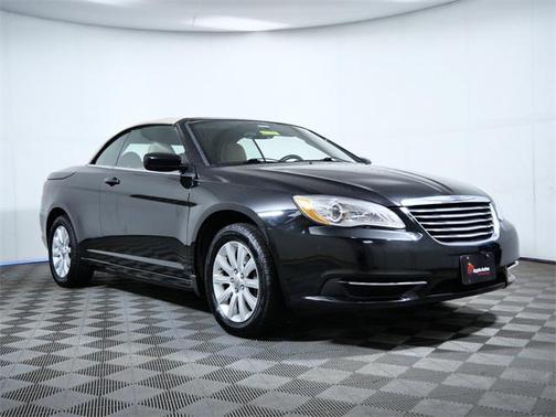 2013 Chrysler 200 Touring