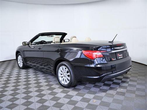 2013 Chrysler 200 Touring