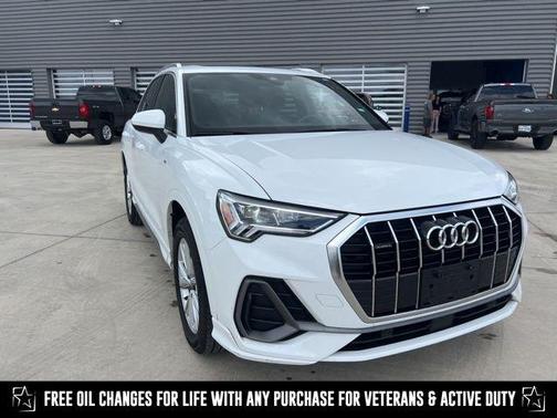 2023 Audi Q3 Premium 45 TFSI S line quattro Tiptronic