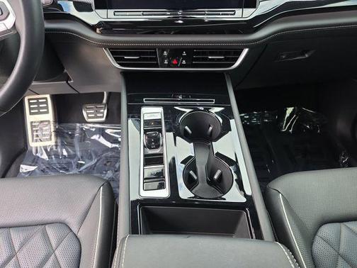 2025 Volkswagen Atlas Cross Sport 2.0T SEL Premium