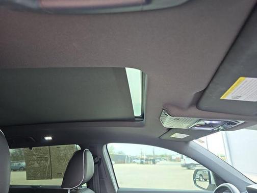 2025 Volkswagen Atlas Cross Sport 2.0T SEL Premium