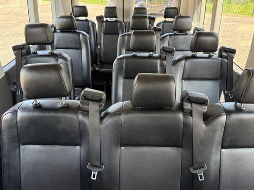 OXFORD WHITE 2021 Ford Transit-350 XL