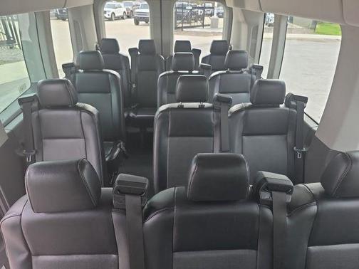 2021 Ford Transit-350 XL