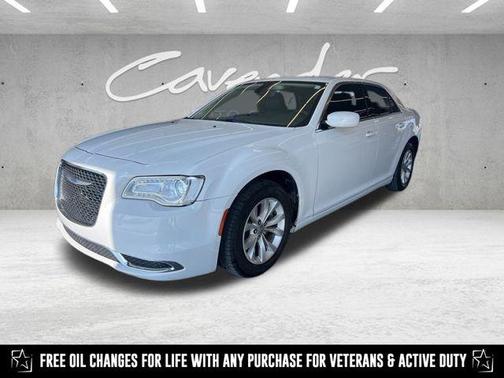 2023 Chrysler 300 Touring