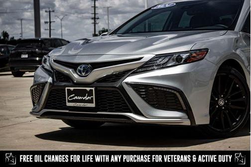 2024 Toyota Camry Hybrid SE