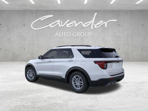 Space White Metallic 2026 Ford Explorer Active