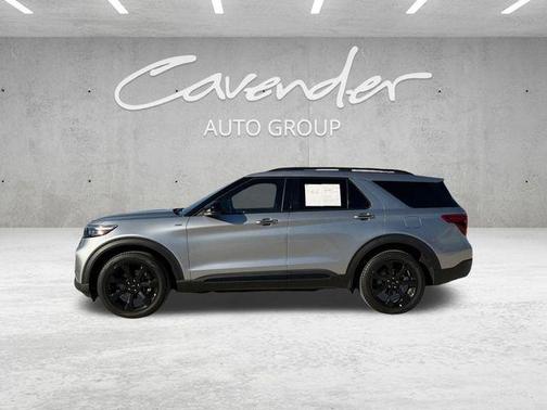 2023 Ford Explorer ST-Line