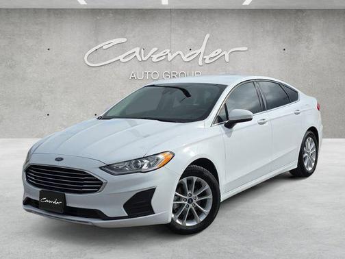 2020 Ford Fusion SE
