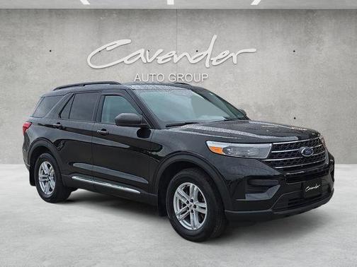 Agate Black Metallic 2024 Ford Explorer XLT