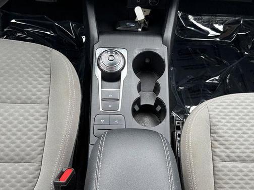 Agate Black Metallic 2020 Ford Escape SE