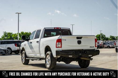 2023 RAM 2500 Tradesman Crew Cab 4x4 6'4' Box
