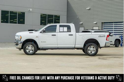 2020 RAM 2500 Tradesman Crew Cab 4X4 6'4' Box