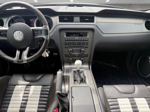 2014 Ford Shelby GT500 Base