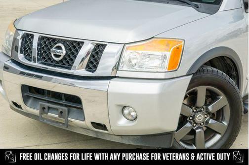 2015 Nissan Titan SV