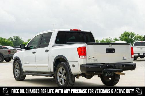 2015 Nissan Titan SV