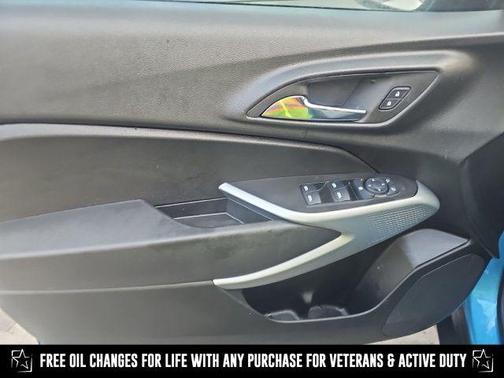 2025 Chevrolet Trax FWD 1RS
