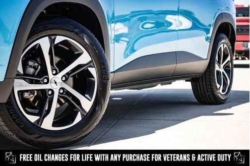 2025 Chevrolet Trax FWD 1RS