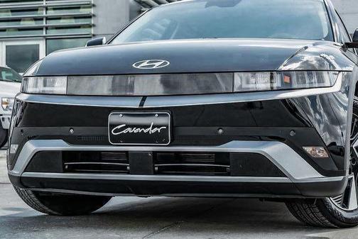 2025 Hyundai IONIQ 5 SE