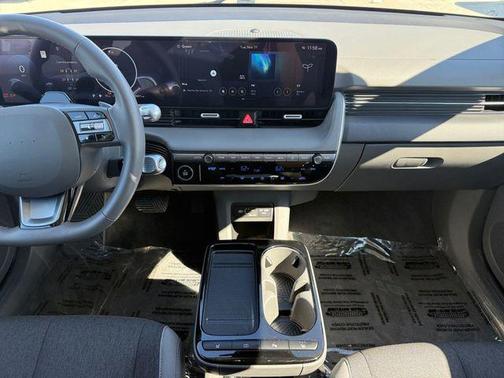 2025 Hyundai IONIQ 5 SE