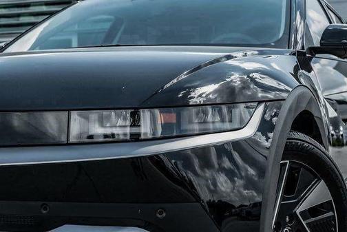 2025 Hyundai IONIQ 5 SE