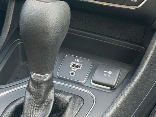 Velvet Red Pearlcoat 2021 Jeep Cherokee Latitude