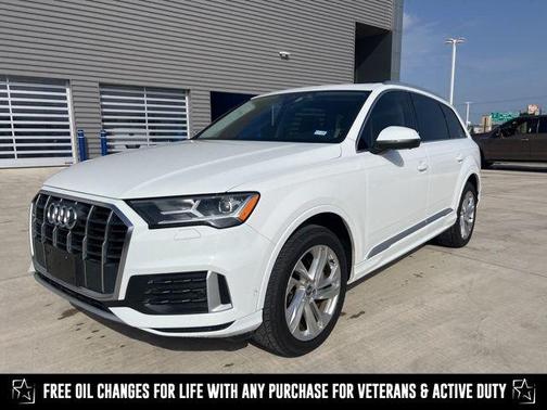 2020 Audi Q7 45 Premium Plus