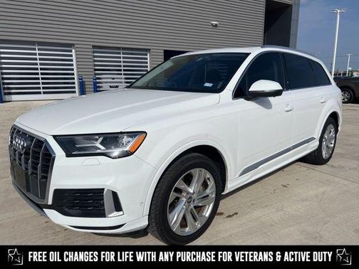 2020 Audi Q7 45 Premium Plus