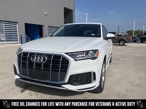 2020 Audi Q7 45 Premium Plus
