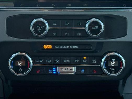 Carbonized Gray Metallic 2022 Ford F-250 Lariat