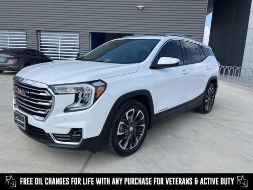 2022 GMC Terrain SLT