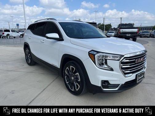 2022 GMC Terrain SLT
