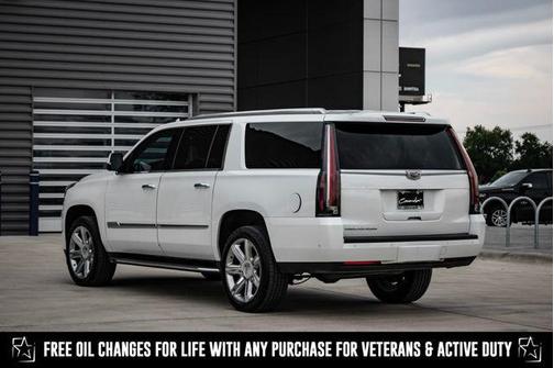 2018 Cadillac Escalade ESV Luxury