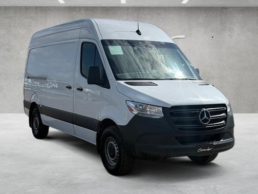 White 2022 Mercedes-Benz Sprinter 2500 144 WB STANDARD ROOF CARGO