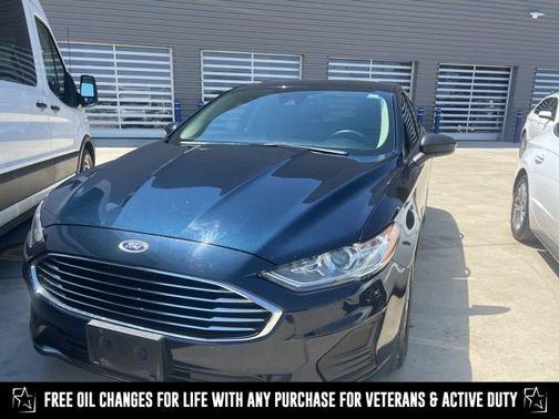 2020 Ford Fusion SE