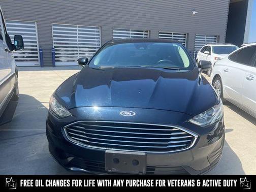 2020 Ford Fusion SE