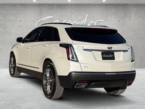 2025 Cadillac XT5 Sport