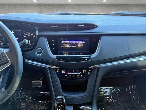 2025 Cadillac XT5 Sport