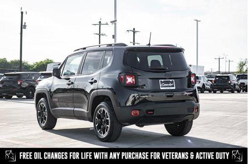 2023 Jeep Renegade Trailhawk