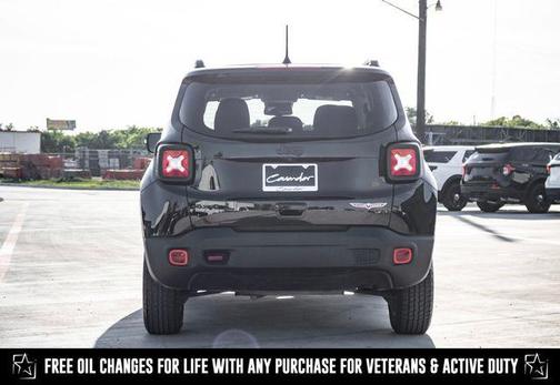 2023 Jeep Renegade Trailhawk