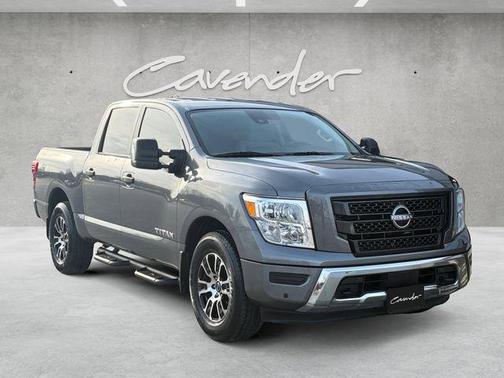 2024 Nissan Titan SV