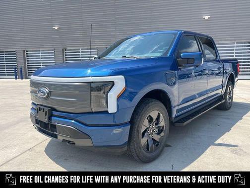 2022 Ford F-150 Lightning LARIAT