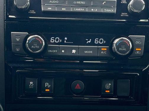 Super Black 2024 Nissan Titan SV