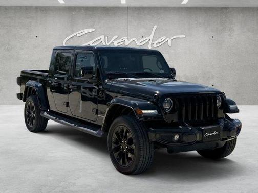 Black Clearcoat 2023 Jeep Gladiator OVERLAND