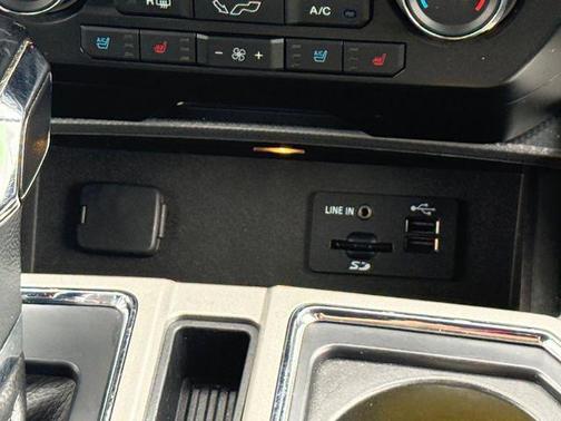 Magnetic Metallic 2015 Ford F-150 Lariat