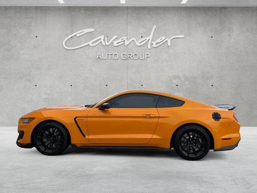 2018 Ford Shelby GT350 Base