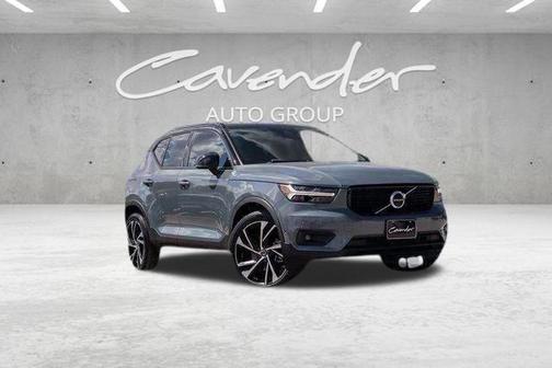 2021 Volvo XC40 T5 R-Design