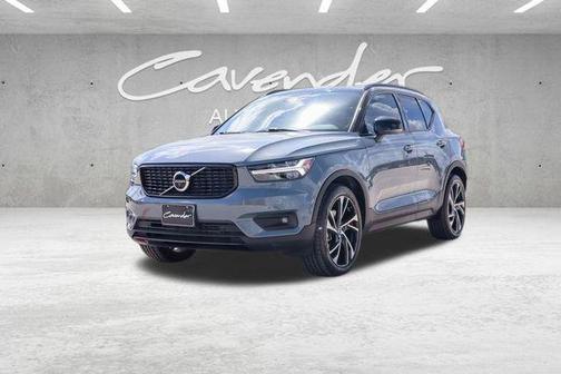 2021 Volvo XC40 T5 R-Design