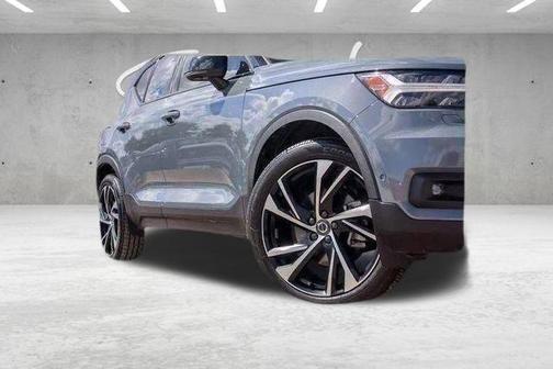 2021 Volvo XC40 T5 R-Design