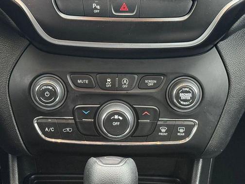 2020 Jeep Cherokee Latitude